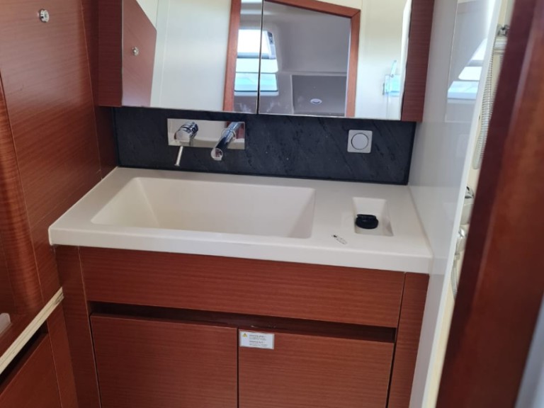 Yacht charter Perigiali cheap Hanse 418