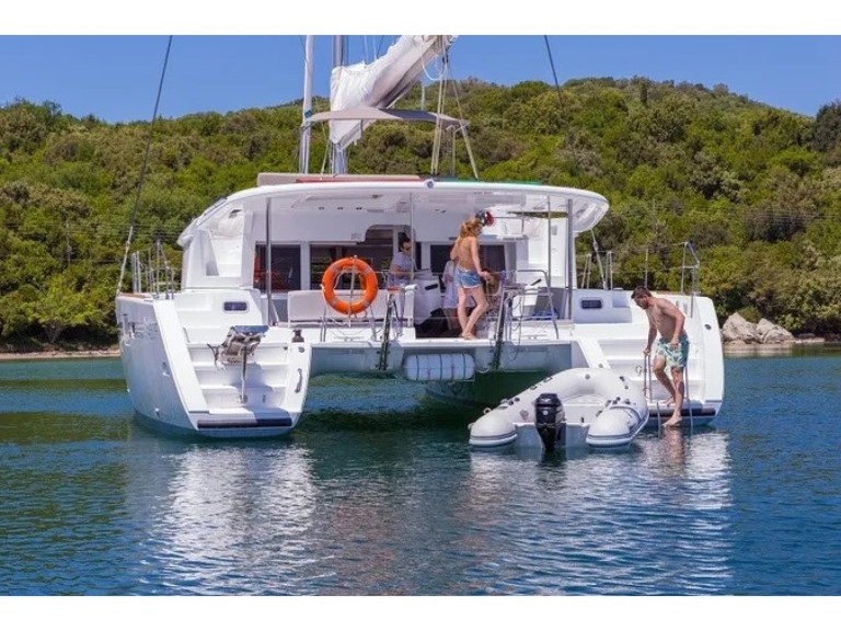 Yacht charter Perigiali cheap Lagoon 450 F