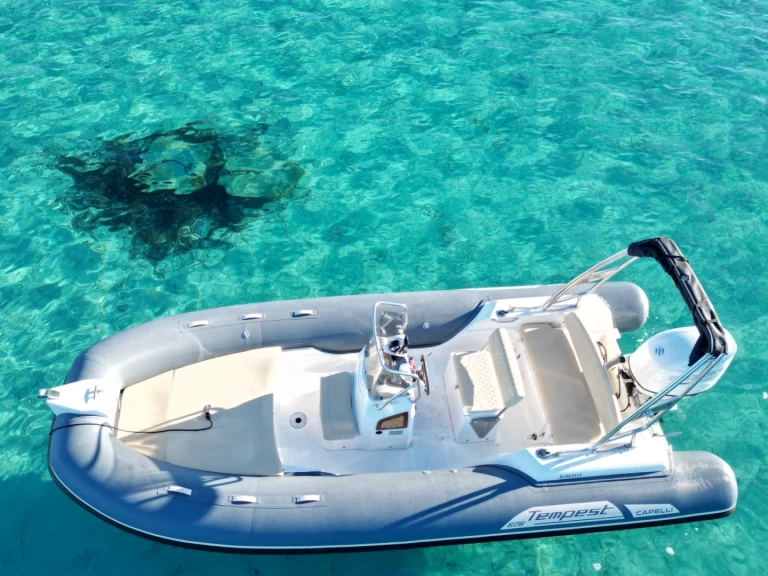 Yacht charter Porto-Vecchio cheap Capelli 626 Luxe