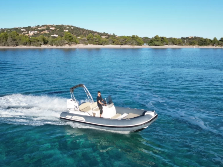 RIB rental in Porto-Vecchio - Capelli Capelli 626 Luxe