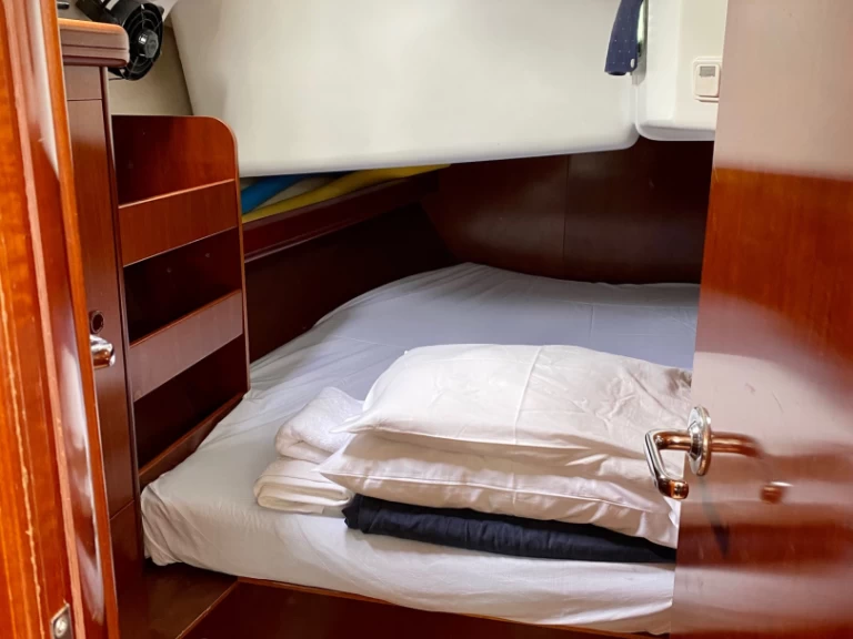 Sailboat rental with or without captain Bénéteau Palaio Faliro