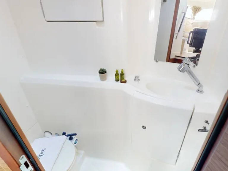 Yacht charter Perigiali cheap Lagoon 380