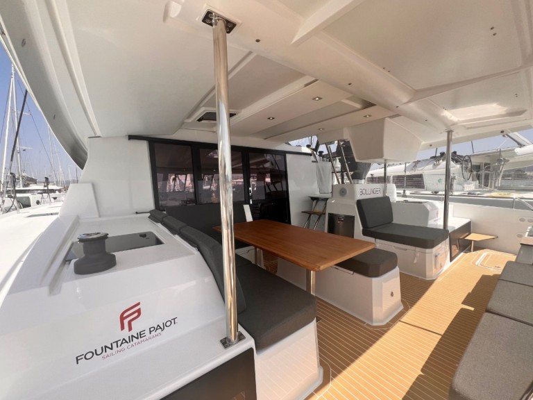 Catamaran rental in Olbia - Fountaine Pajot Astrea 42