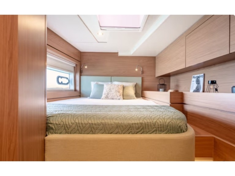 Catamaran for rent Lefkáda at the best price