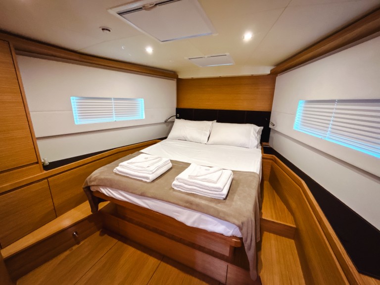 Solaris Solaris 50 in Salerno on SamBoat