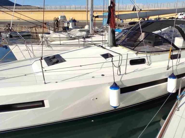 Boat rental Jeanneau Sun Loft 47 in Agropoli on Samboat