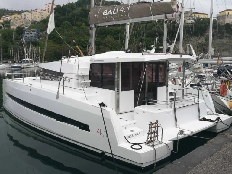 Catamaran for rent Agropoli at the best price