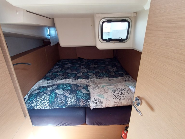 Boat rental Jeanneau Sun Odyssey 440 - 4 cabine - 2 bagni in Castiglioncello on Samboat