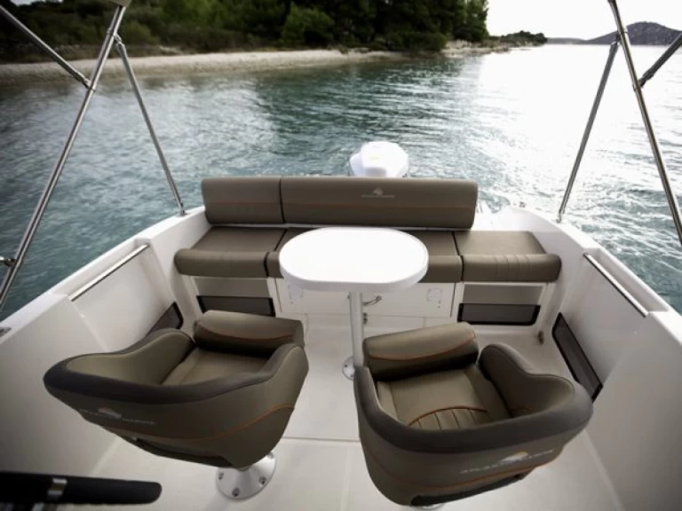 Bareboat Rental Motorboat Atlantic with a boat licence