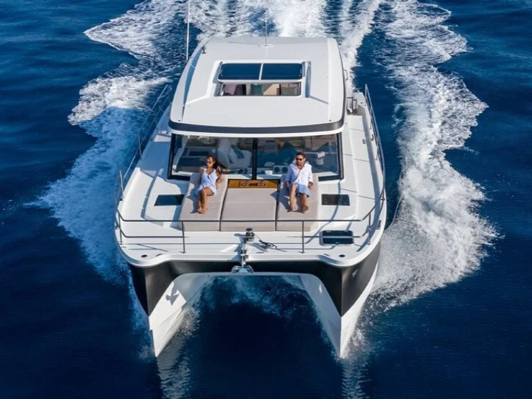 Motorboat rental in Phuket Yacht Haven Marina - Fountaine Pajot Fountaine Pajot MY 40