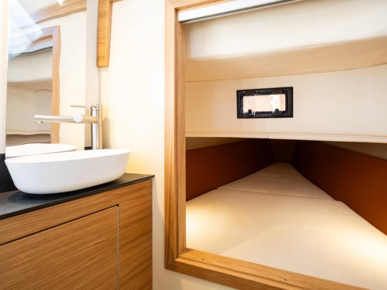 LILIBAEUM YACHT LIPARI 31 charter bareboat or captained in  Taormina