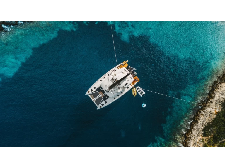 Catamaran rental in Lefkáda - Lagoon Lagoon 51