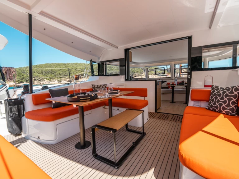 Catamaran for rent Lefkáda at the best price