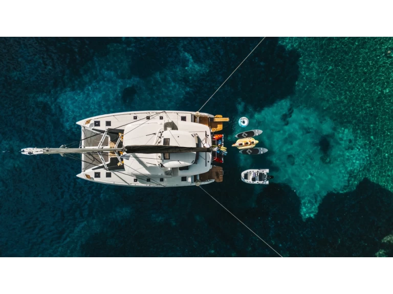 Yacht charter Lefkáda cheap Lagoon 51