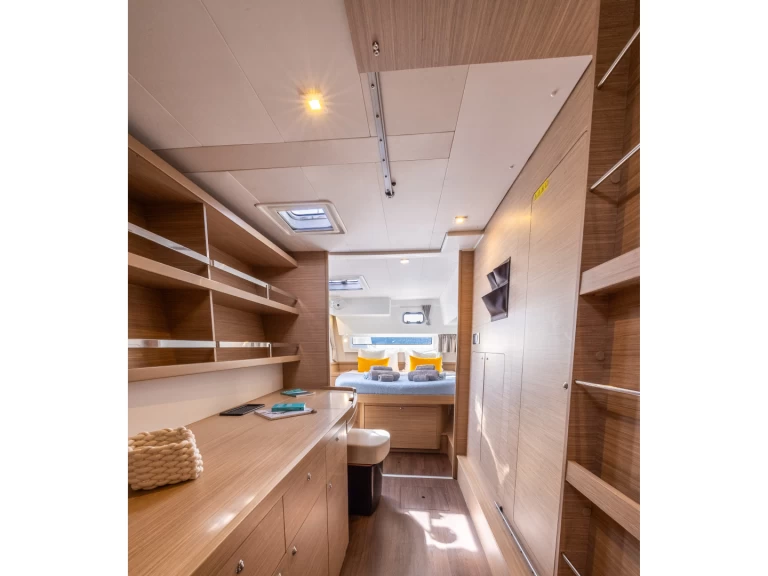 Catamaran rental with or without captain Lagoon Lefkáda