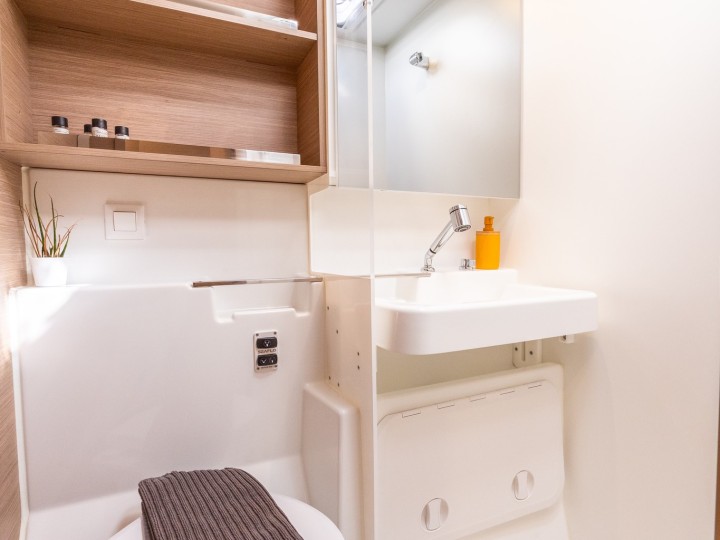 Lagoon Lagoon 43 charter bareboat or captained in  Lefkáda