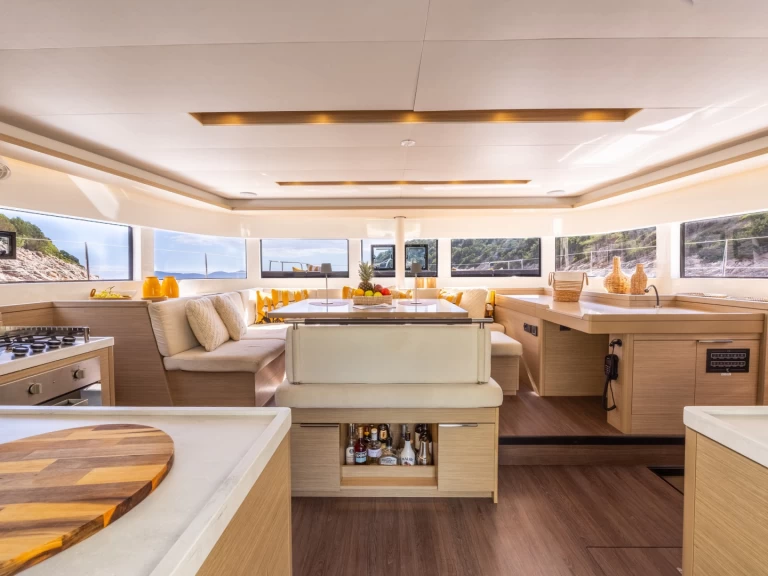 Catamaran rental with or without captain Lagoon Lefkáda