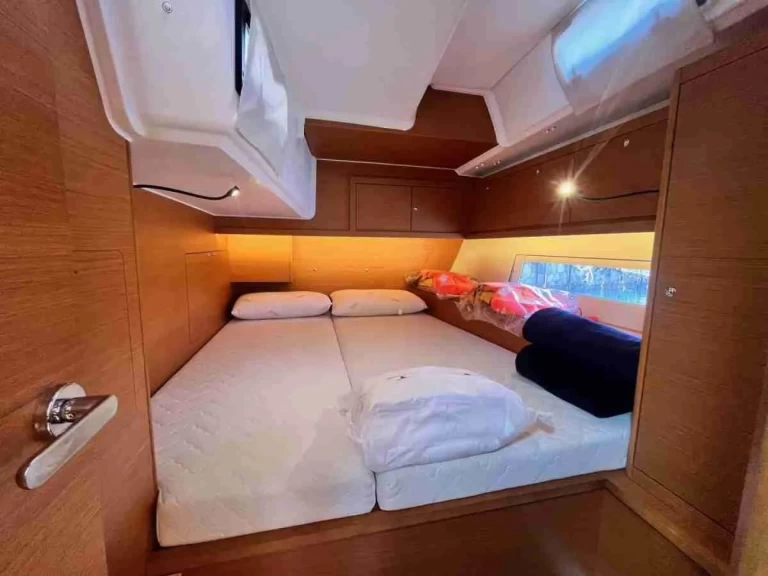 Bareboat Rental Sailboat Dufour with a boat licence