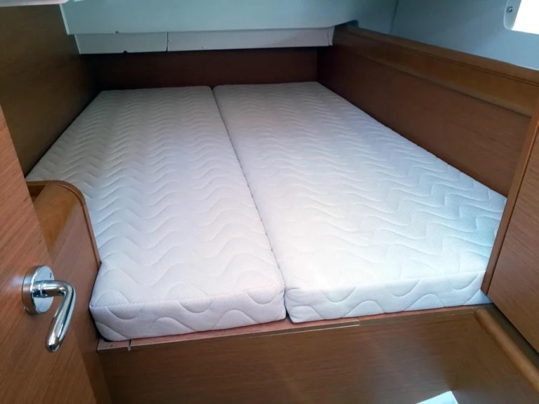 Boat rental Jeanneau Sun Odyssey 449 in Agropoli on Samboat