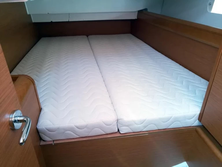 Boat rental Jeanneau Sun Odyssey 449 in Agropoli on Samboat