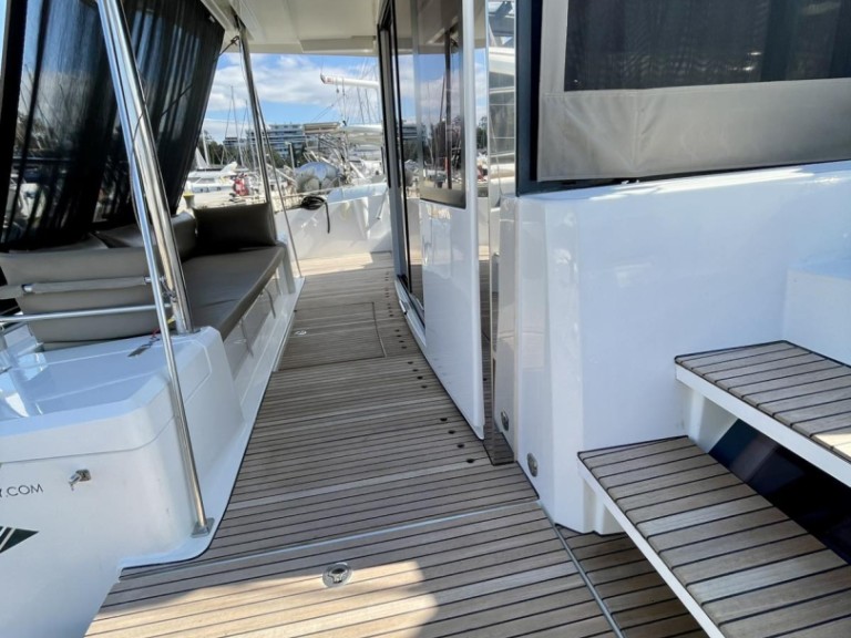 Bali Bali 4.1 charter bareboat or captained in  Nydri