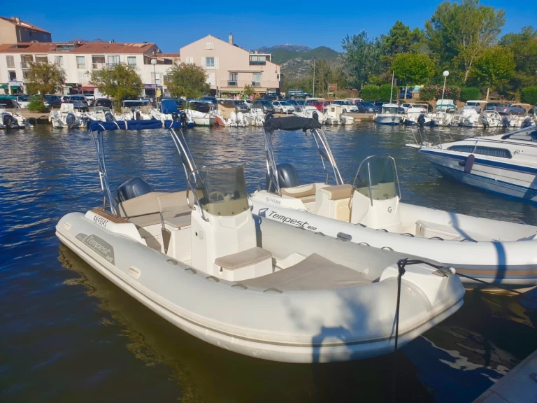 Yacht charter Saint-Florent cheap Capelli 626