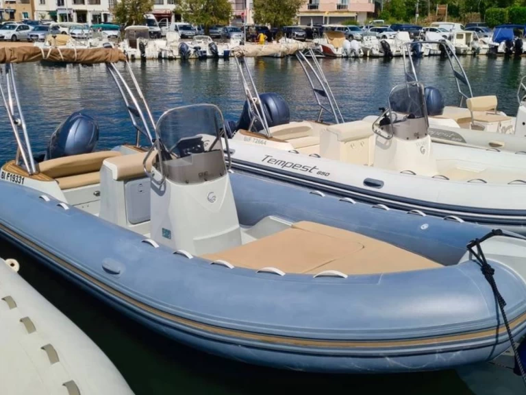 Capelli Tempest 650 in Saint-Florent on SamBoat
