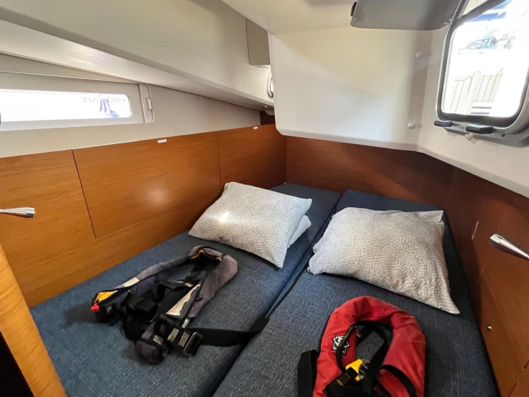 Sailboat rental with or without captain Jeanneau Las Galletas