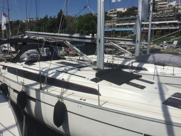 Sailboat for rent Skiathos at the best price