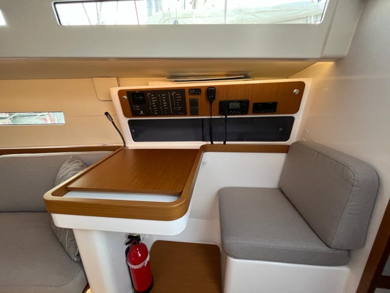 Sailboat rental in Split - Bénéteau First 36