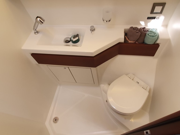 Yacht charter Split cheap Oceanis 46.1