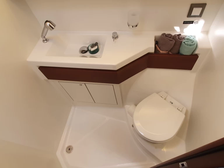 Yacht charter Split cheap Oceanis 46.1