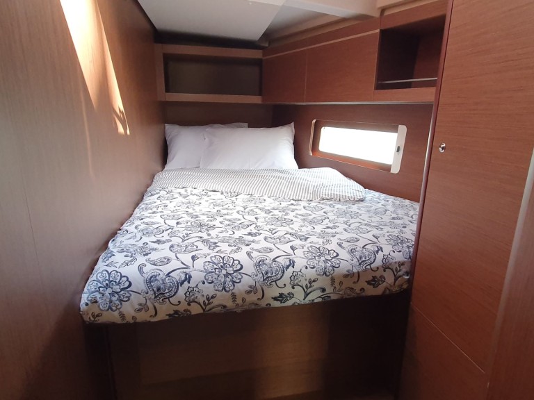 Sailboat rental with or without captain Bénéteau Split