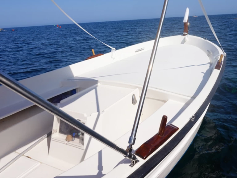 Boat rental Pascual Calafat 27 in Calella de Palafrugell on Samboat