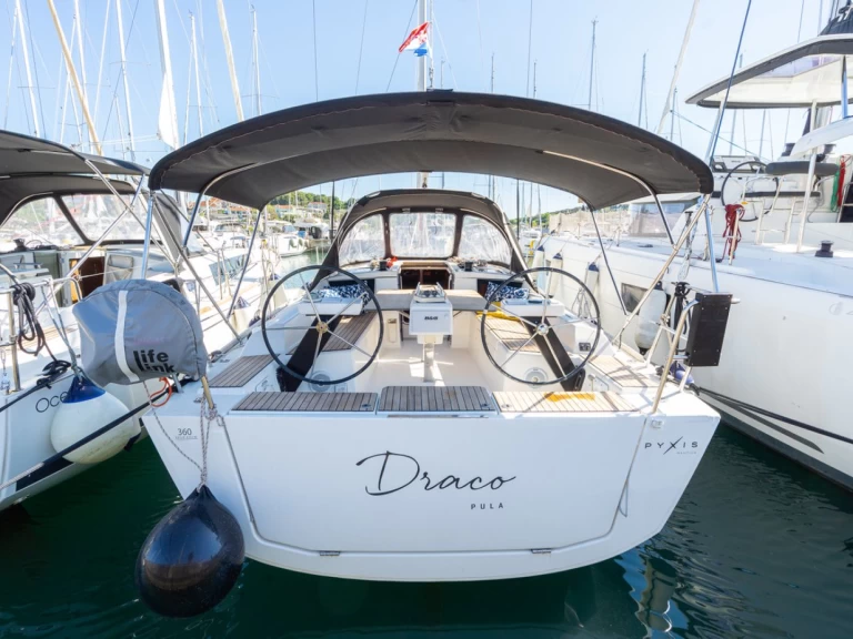 Boat rental Dufour Dufour 360 Grand Large in Pula on Samboat