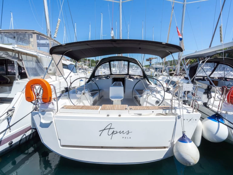 Rent a Dufour Dufour 412 Grand Large Pula