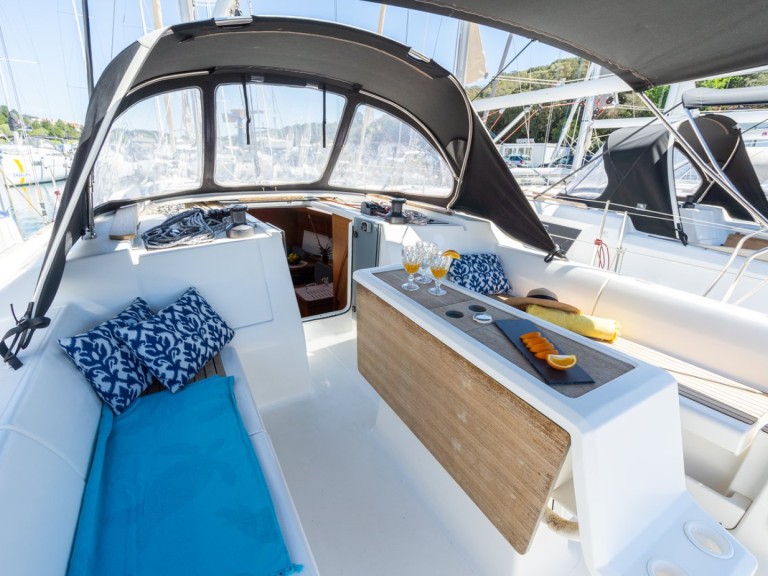 Yacht charter Pula cheap Dufour 412 Grand Large