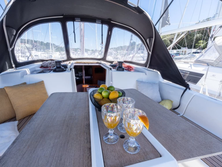 Bareboat Rental Sailboat Dufour with a boat licence