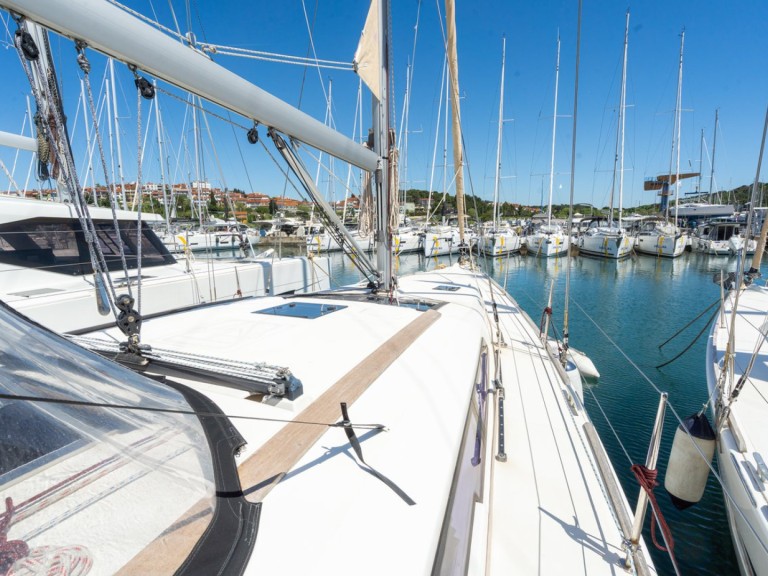 Sailboat rental in Pula - Dufour Dufour 412 Grand Large