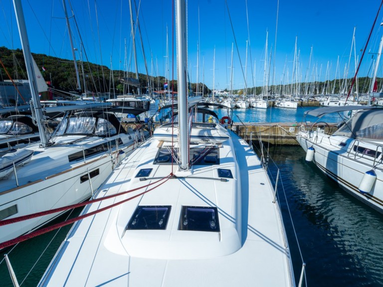 Yacht charter Pula cheap Dufour 460 Grand Large