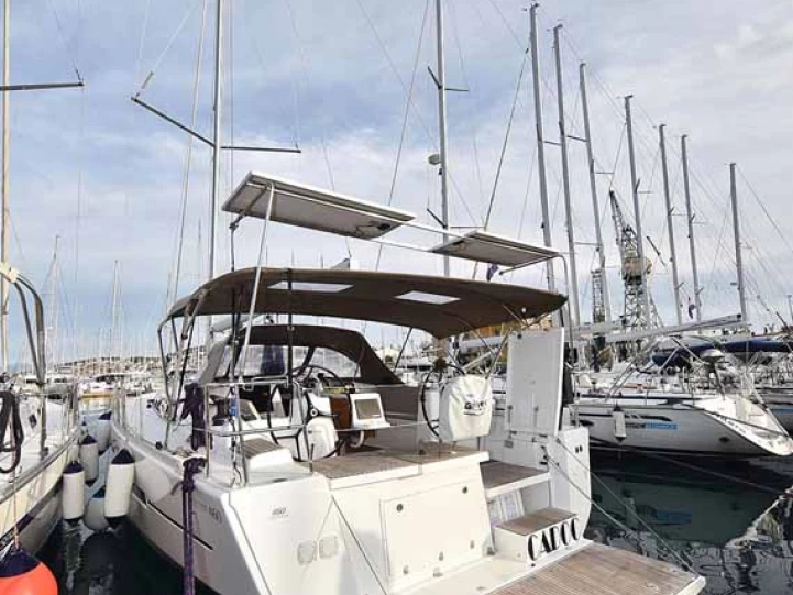 Sailboat for rent Pula at the best price