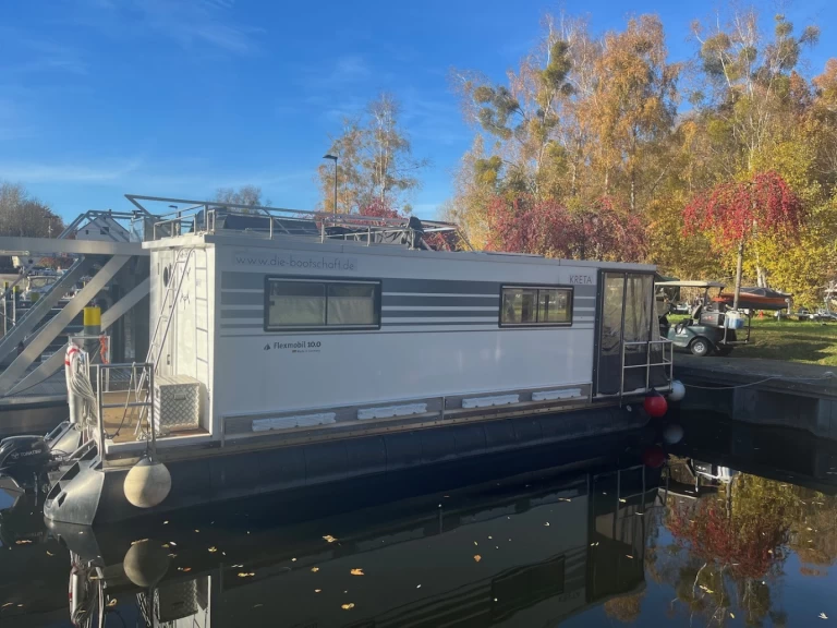 Houseboat for rent Zehdenick at the best price