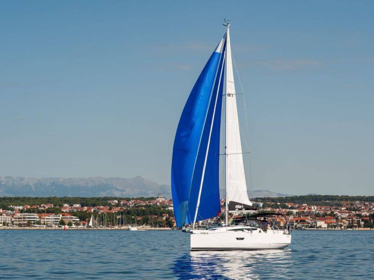 Boat rental Elan E4 in Punat on Samboat