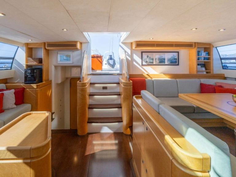 Boat rental Cnb-Bordeaux LADY 8 in Southampton on Samboat
