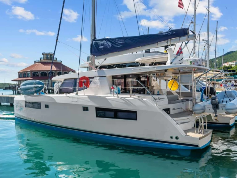 Luxury Yacht for rent Grenada at the best price