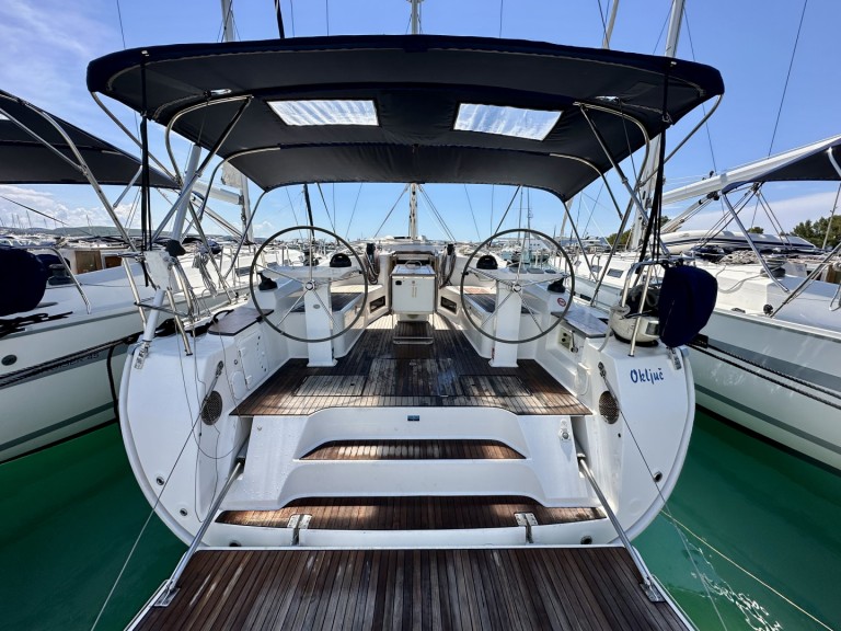 Rent a Bavaria Cruiser 45 Sukošan