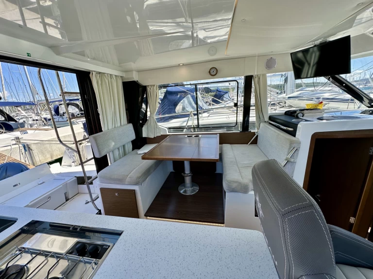 Rent a Jeanneau Merry Fisher 1095 Fly Drage