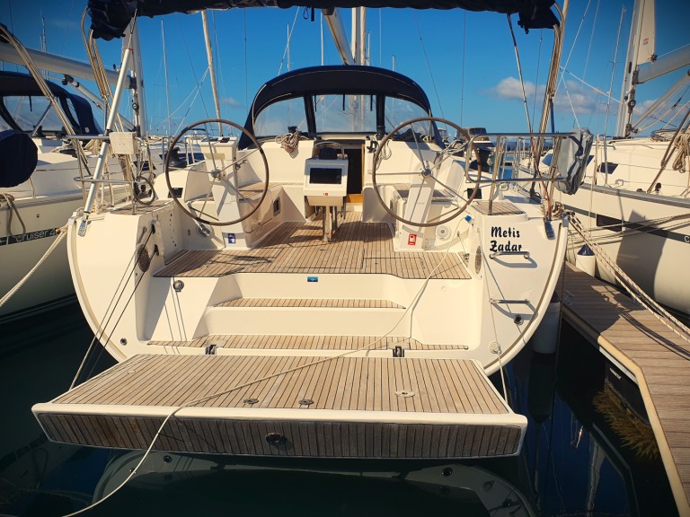 Rent a Bavaria Cruiser 46 Drage