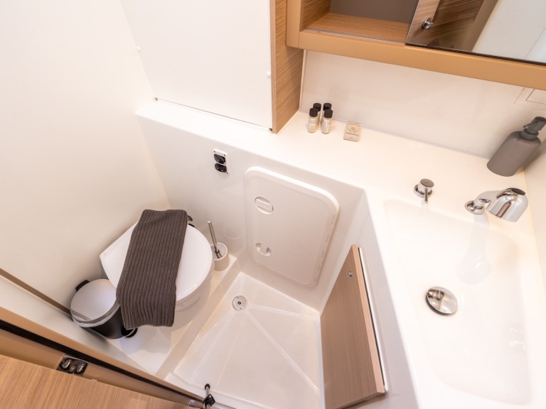 Lagoon Lagoon 42 in Lefkáda on SamBoat