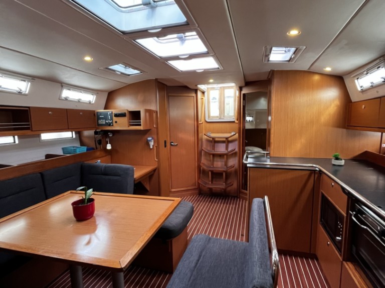 Bareboat Rental Sailboat Bavaria with a boat licence